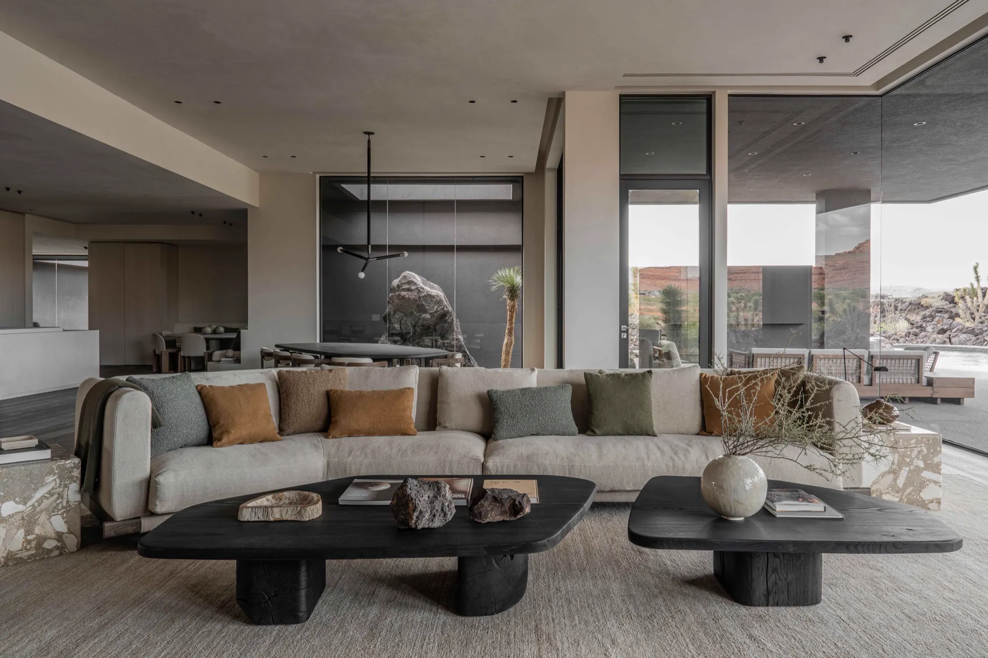 Contemporary residence