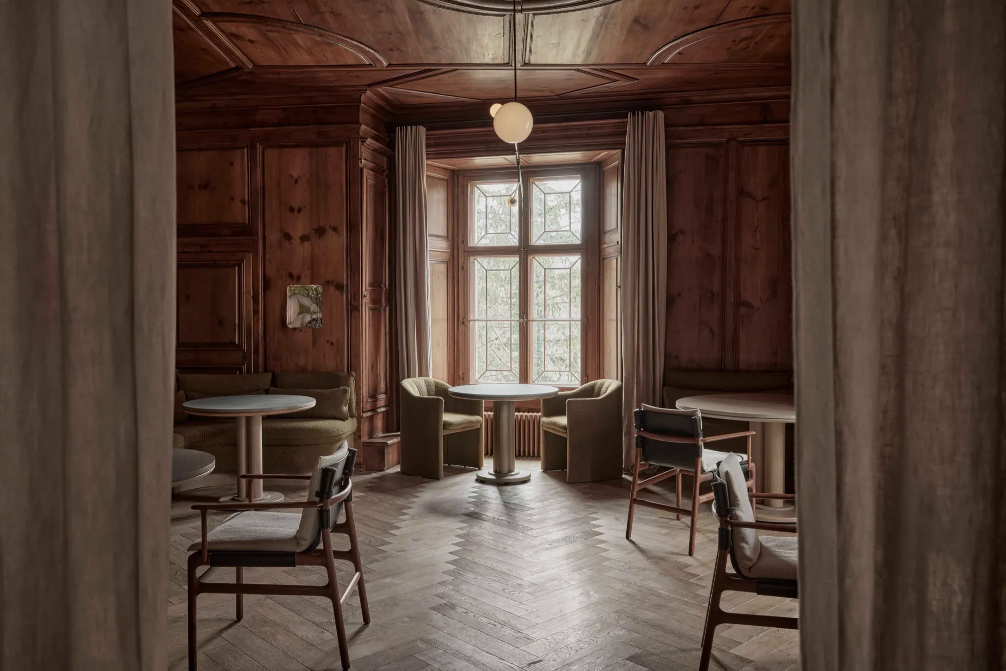 Natural materials space