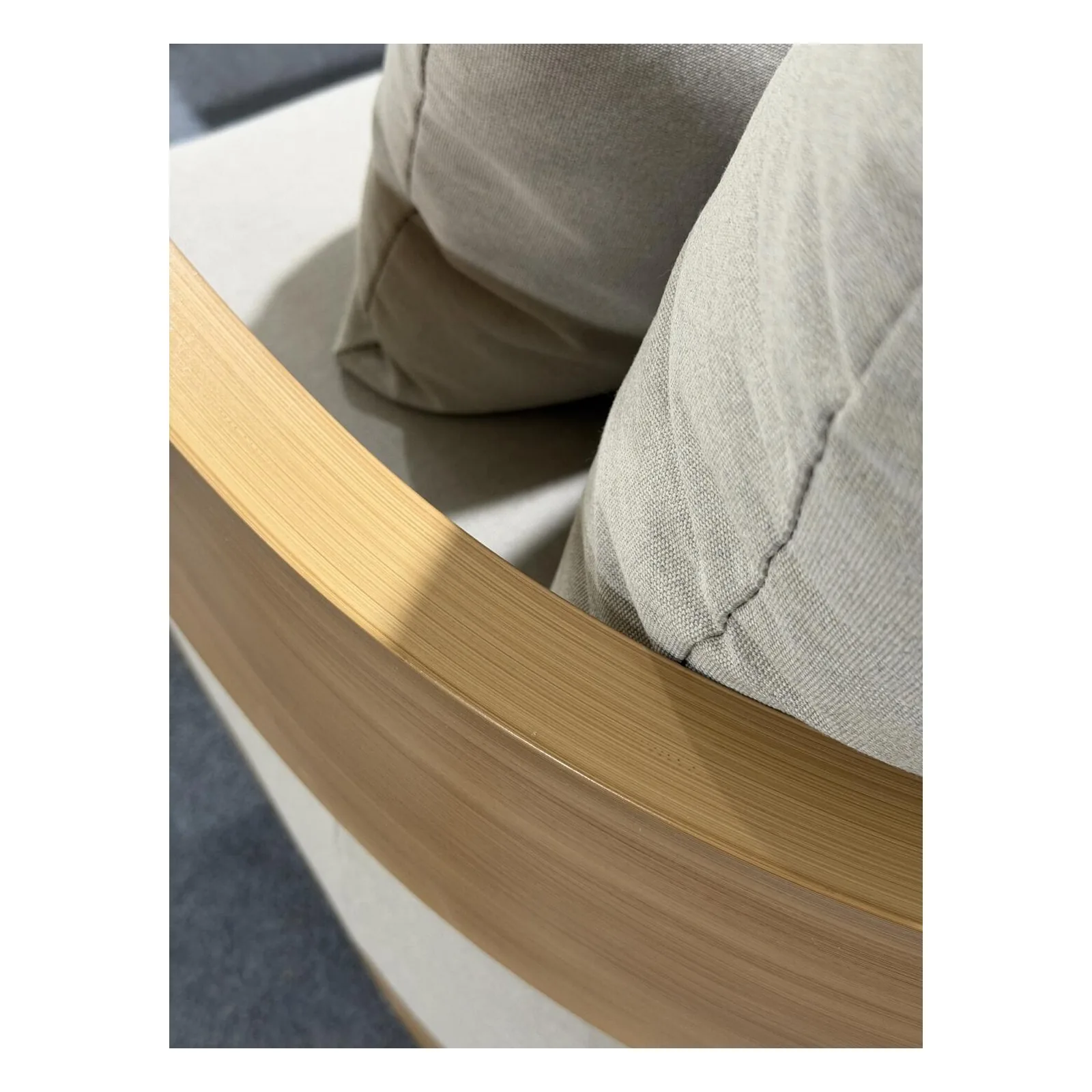 Quick-dry foam