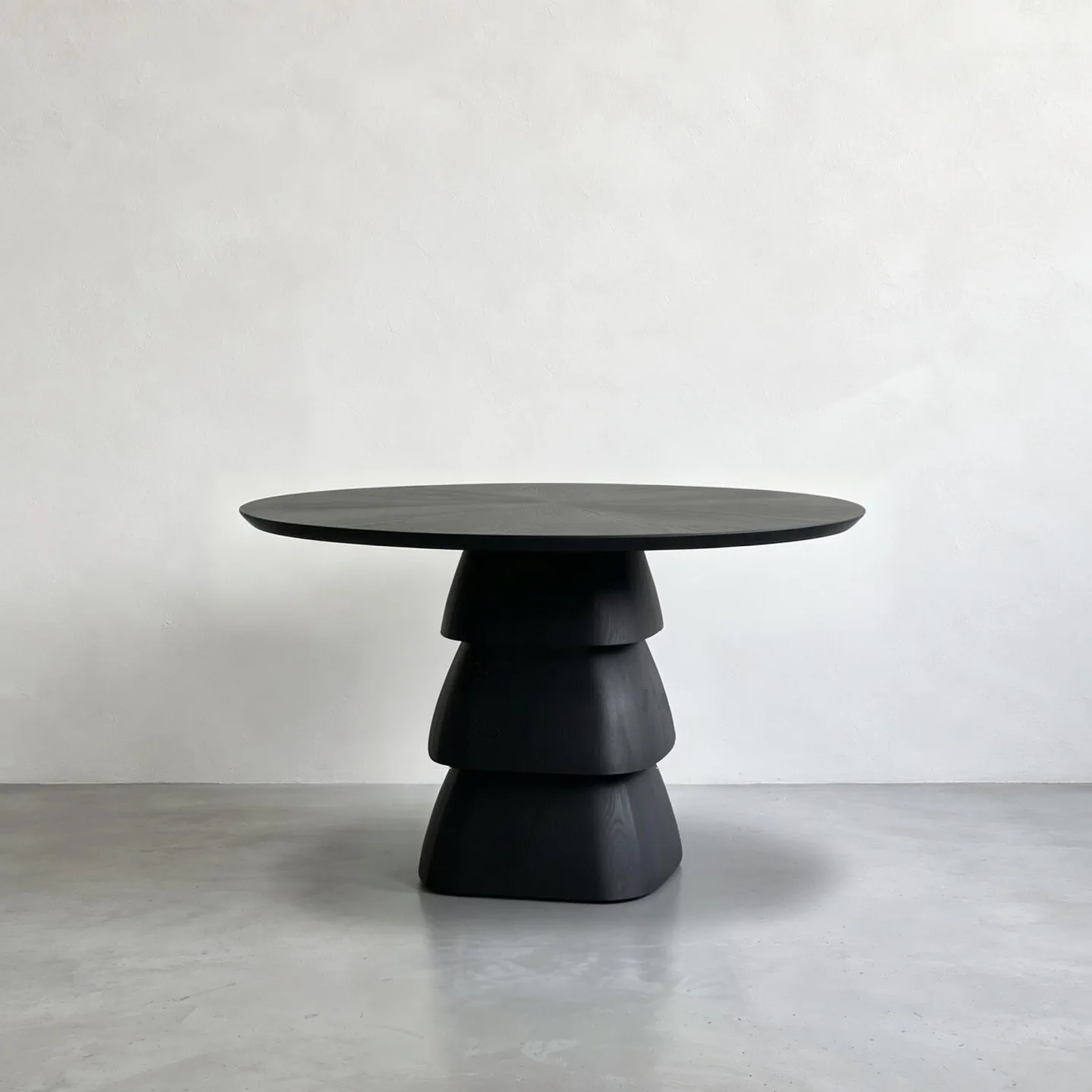 Oak Sculptural Dining Table sourced from Foshan