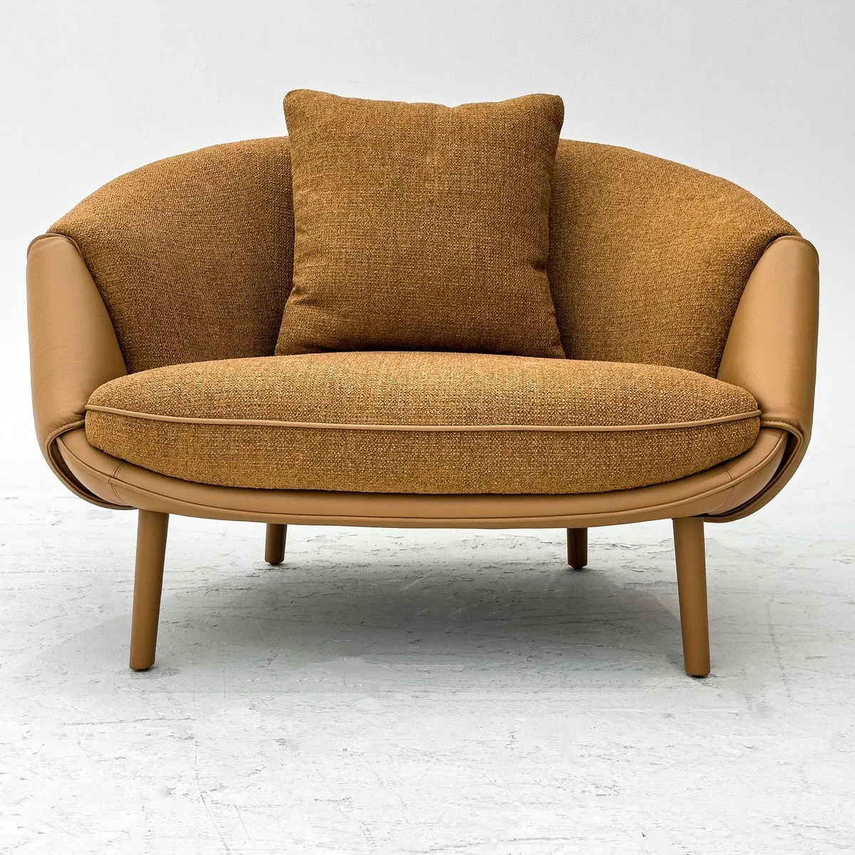 Two-Tone Lounge Chair sourced from Foshan