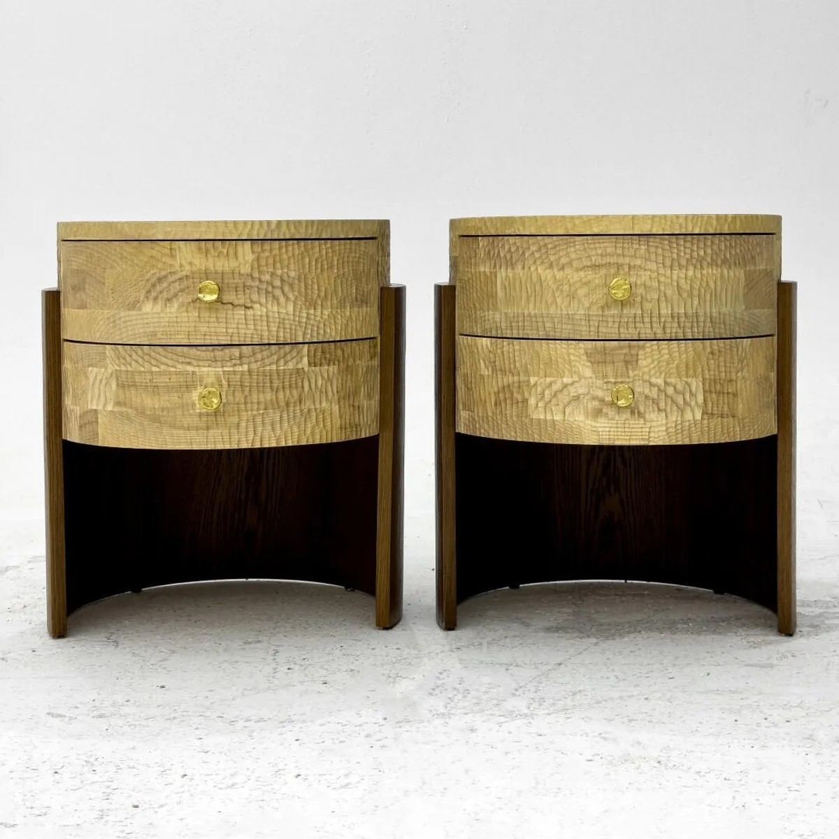 Round Two-Tone Nightstands sourced from Foshan