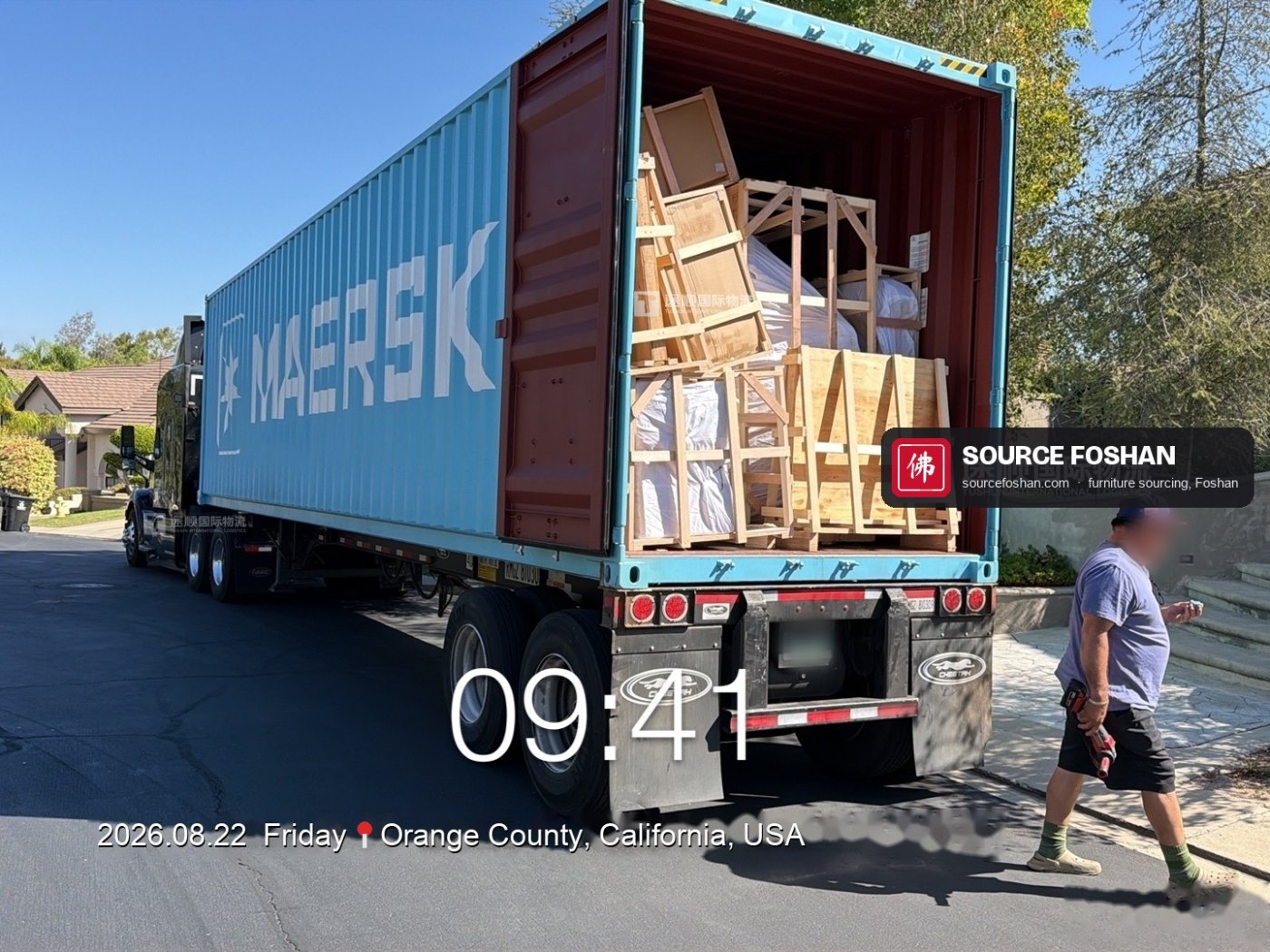 40 ft container opened at the house, 09:41