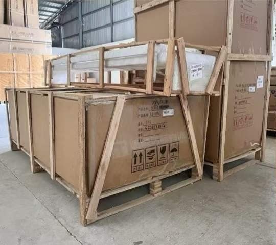 Carton-packed pieces reinforced with timber bracing
