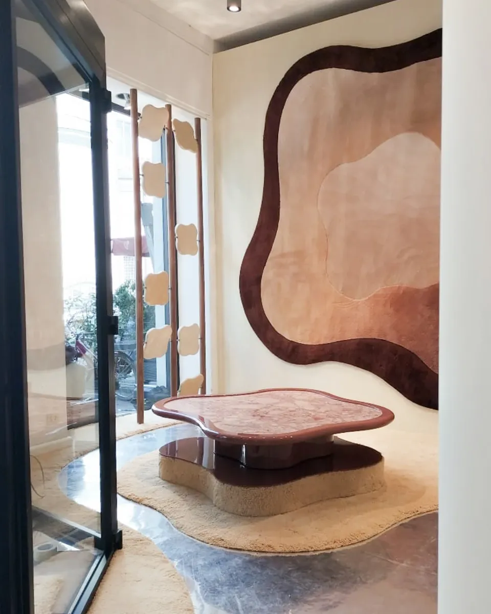 A Suzhou showroom that describes itself as the official agent of a Belgian furniture brand. A licensed brand agent sells one brand's originals, which.