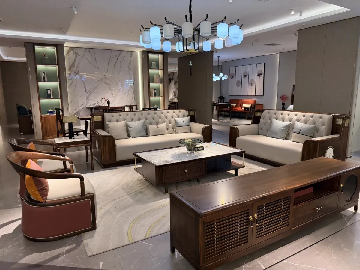Showroom sofas. The size on the order, not on the floor sample, is what gets built.