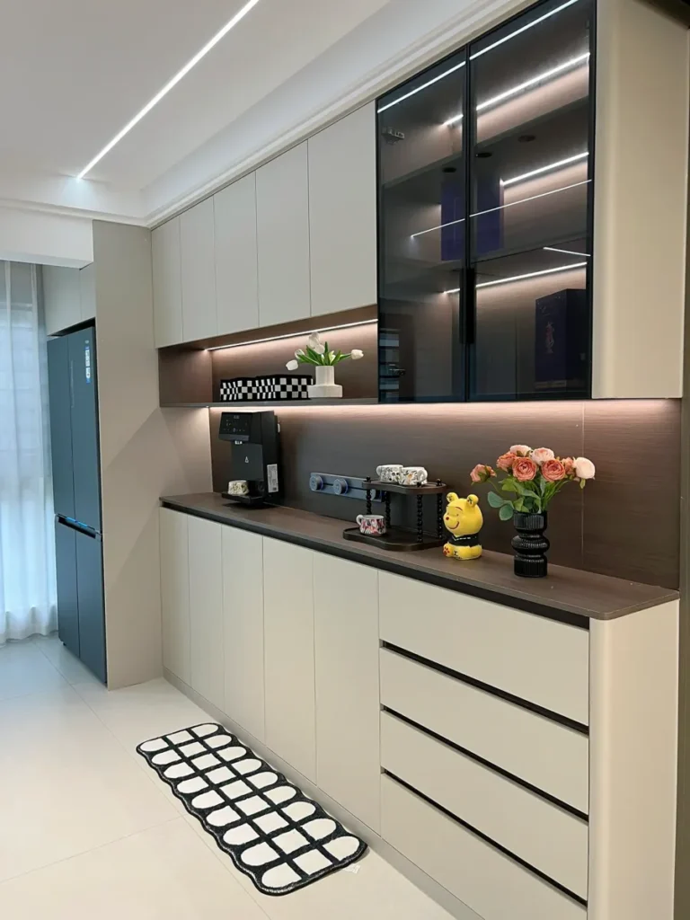 A full-wall dining sideboard from a homeowner's post. Searching Chinese platforms for restaurant furniture returns many home dining rooms like this.