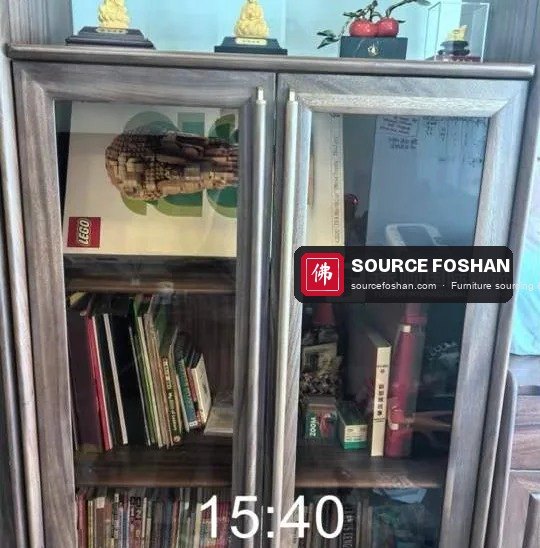 Bookcase back in use with doors closed, 15:40