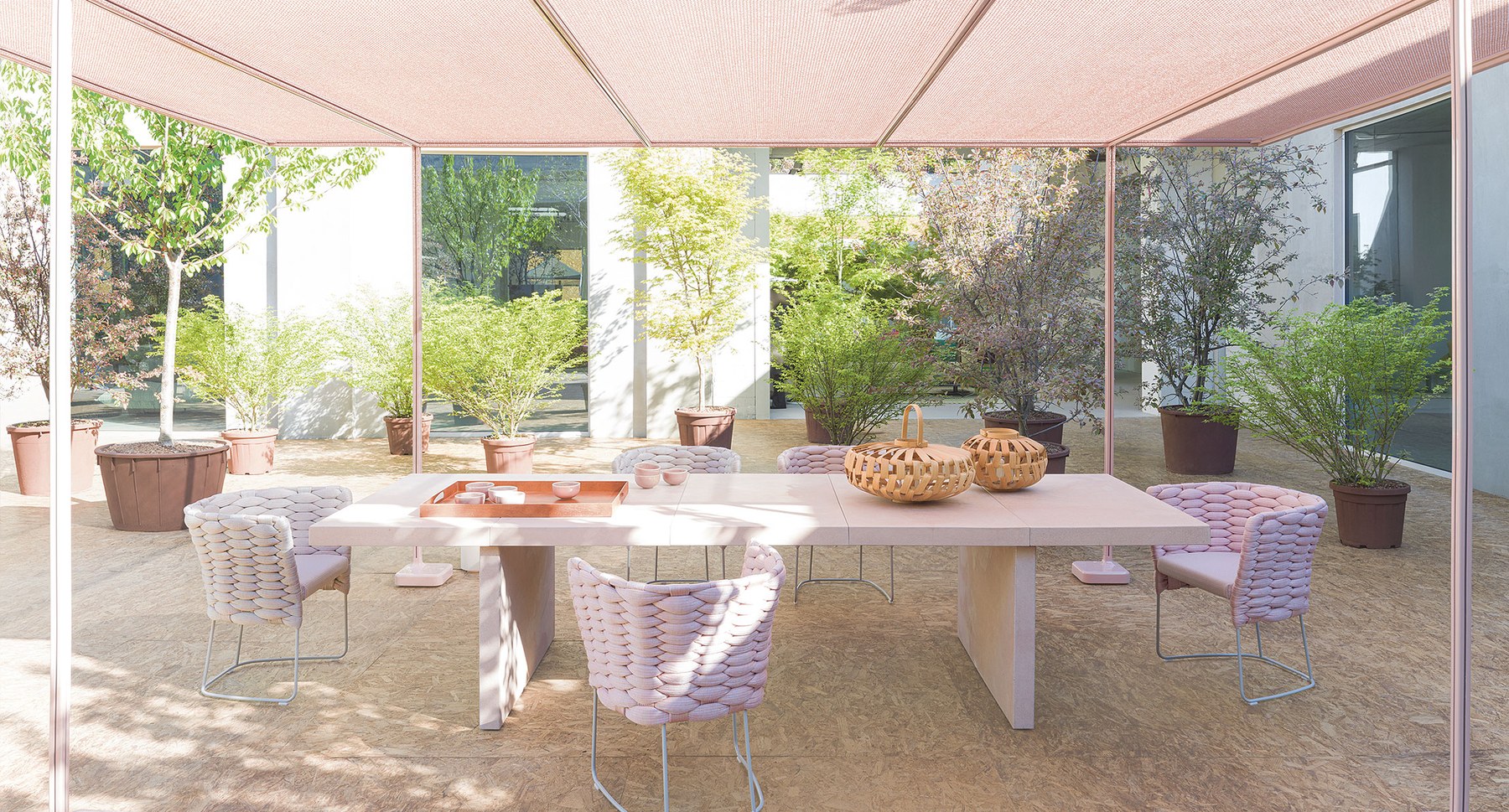 Paola Lenti Ami outdoor chair by Francesco Rota