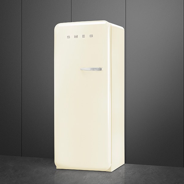 SMEG FAB28 50’s Style refrigerator